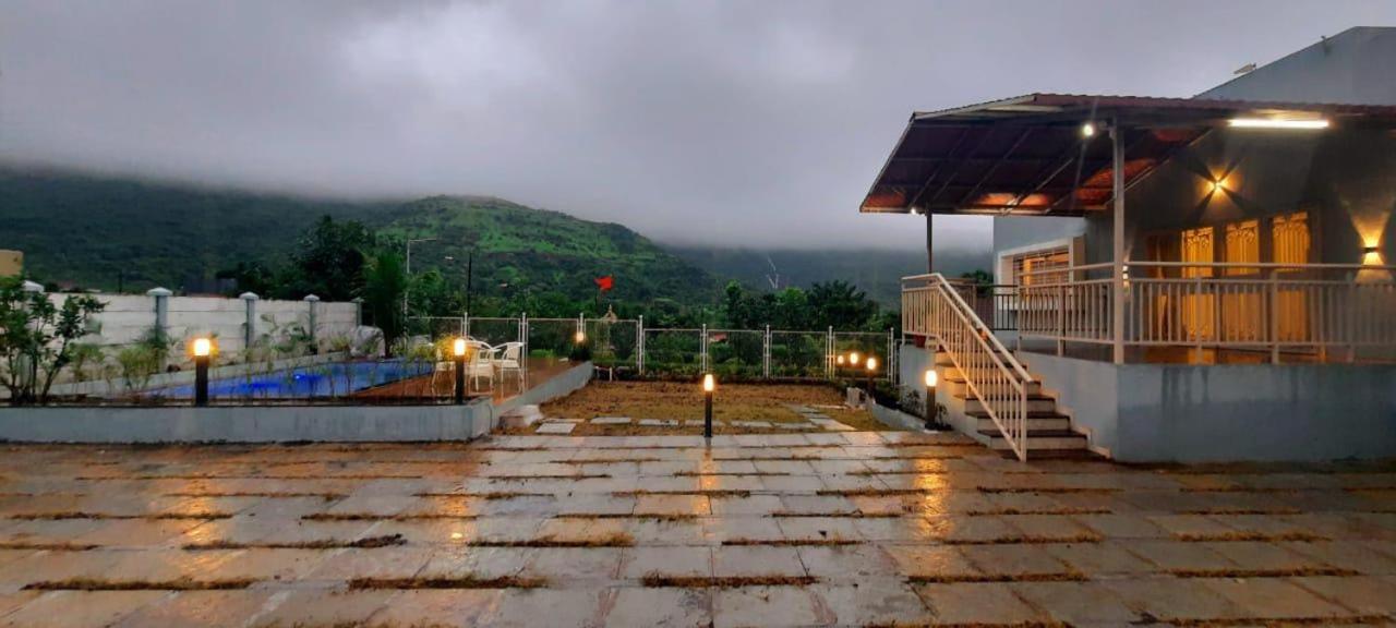 Shady Blue Villa Trimbak Bagian luar foto